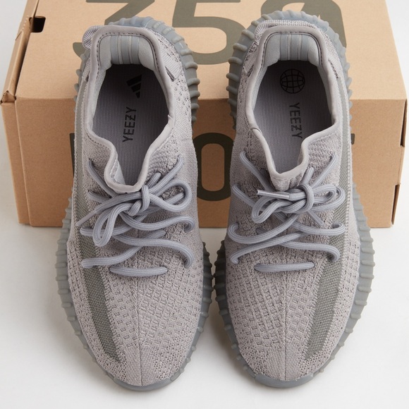 Adidas Yeezy Boost 350 V2 men’s 8.5 - Picture 3 of 15